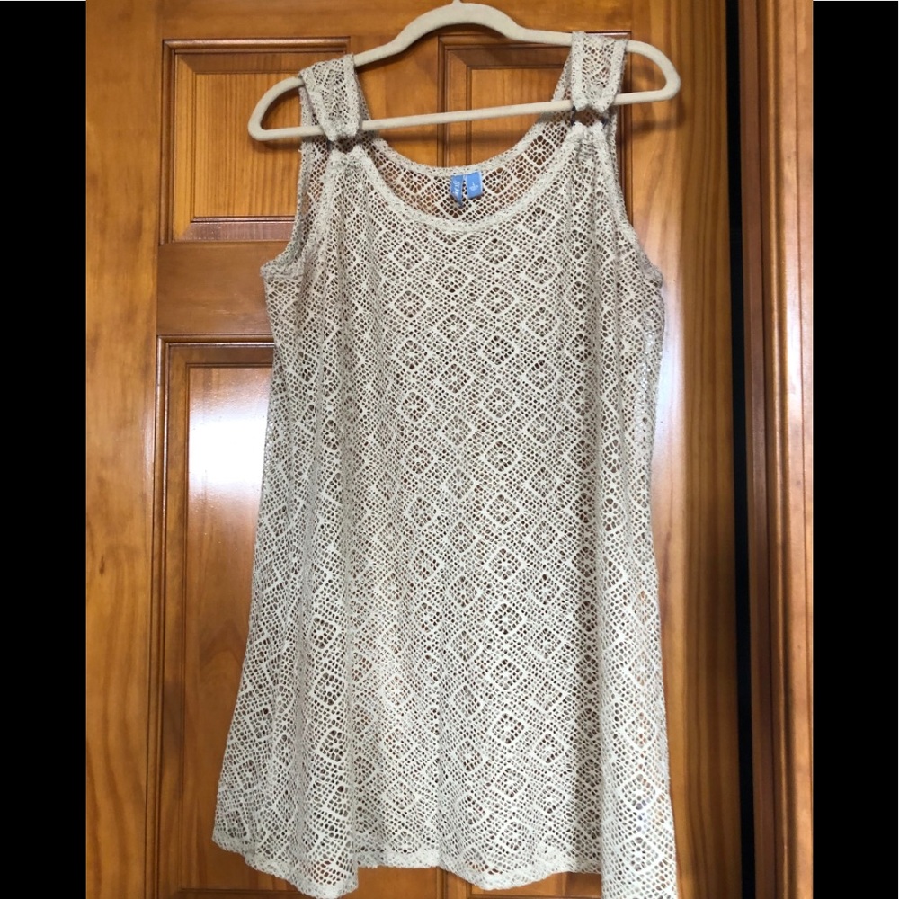 L👀K St Johns Bay Swimsuit Cover Up size L Beige